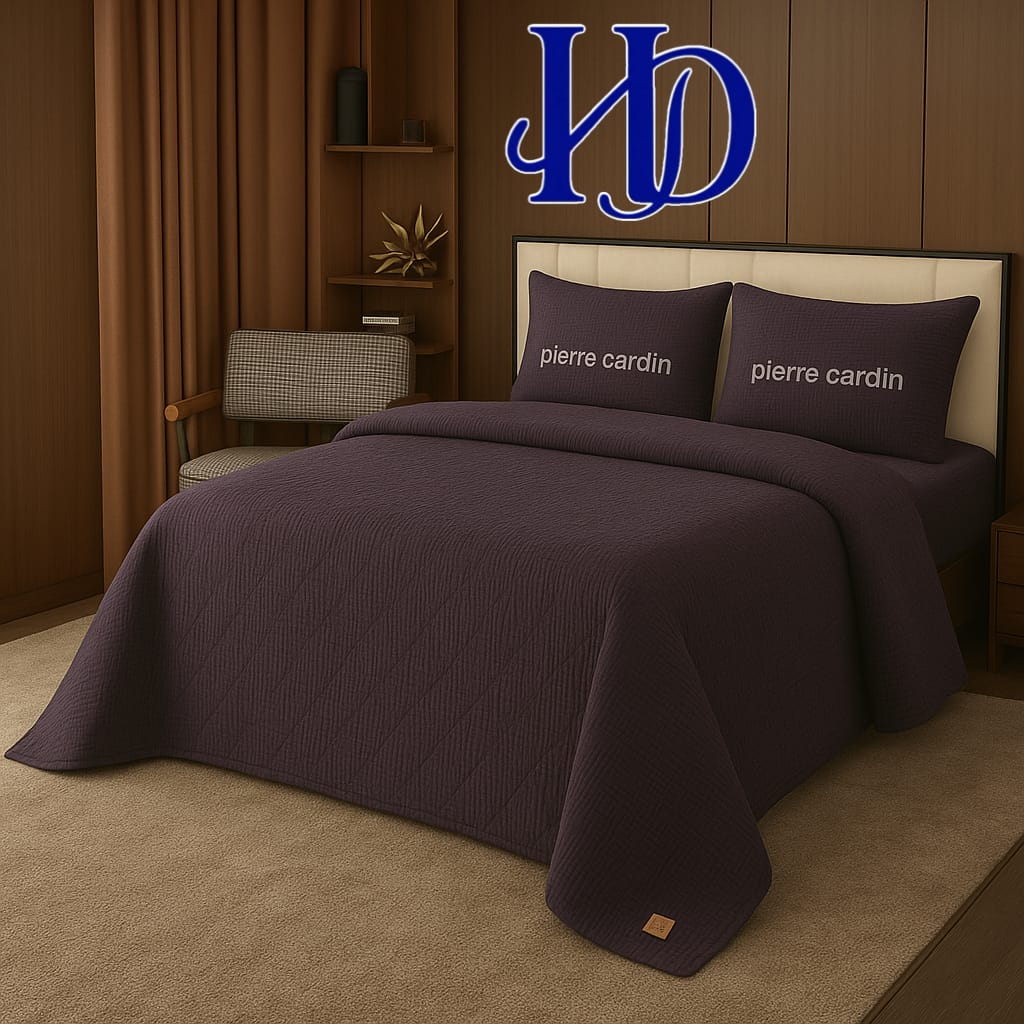 Pierre Cardin textured quilt