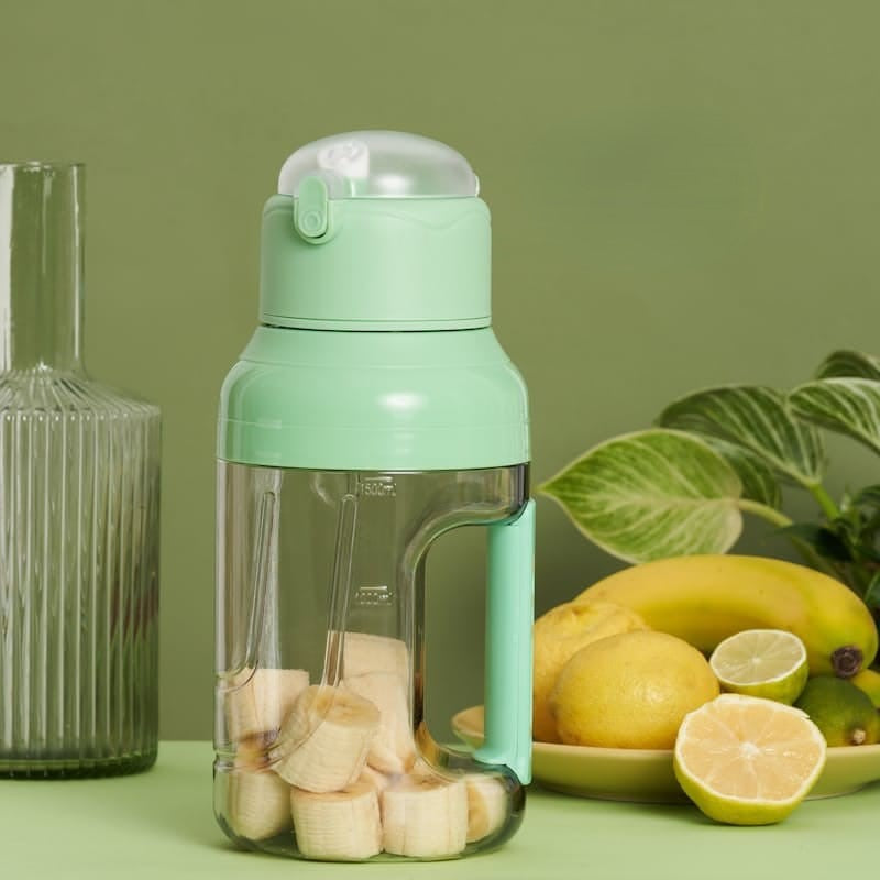 Portable and Rechargeable Juice Blender WITH A STRAW