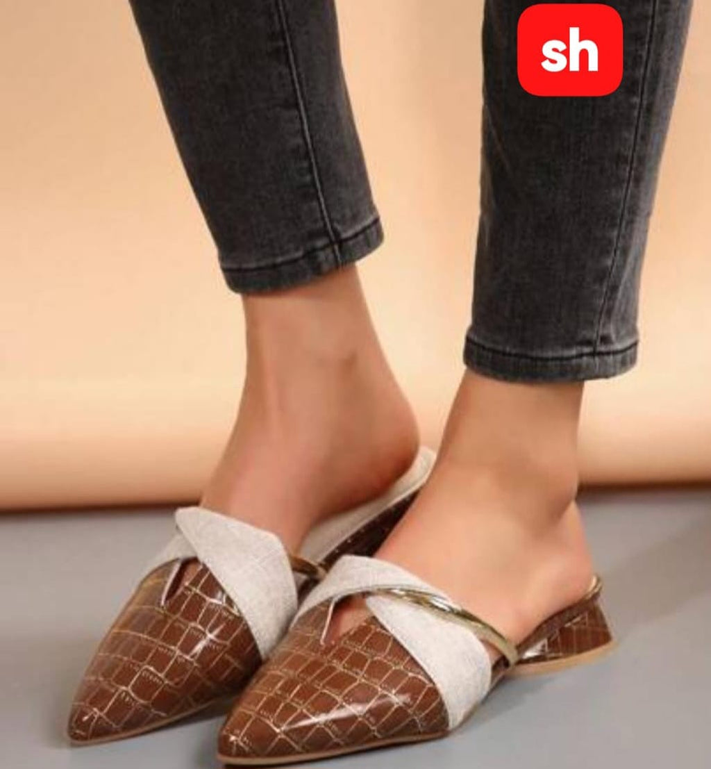 Leather Stripe Sandals