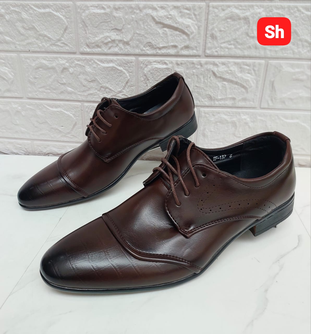 Formal leather shoe